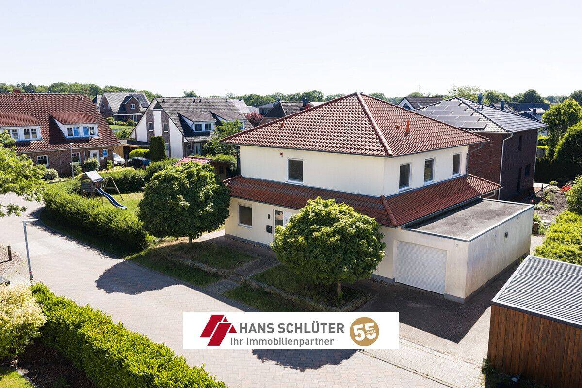 Schwanewede: Ansprechendes, großzügiges Einfamilienhaus mit Garage auf schönem Süd-West-Grundstück, 28790 Schwanewede