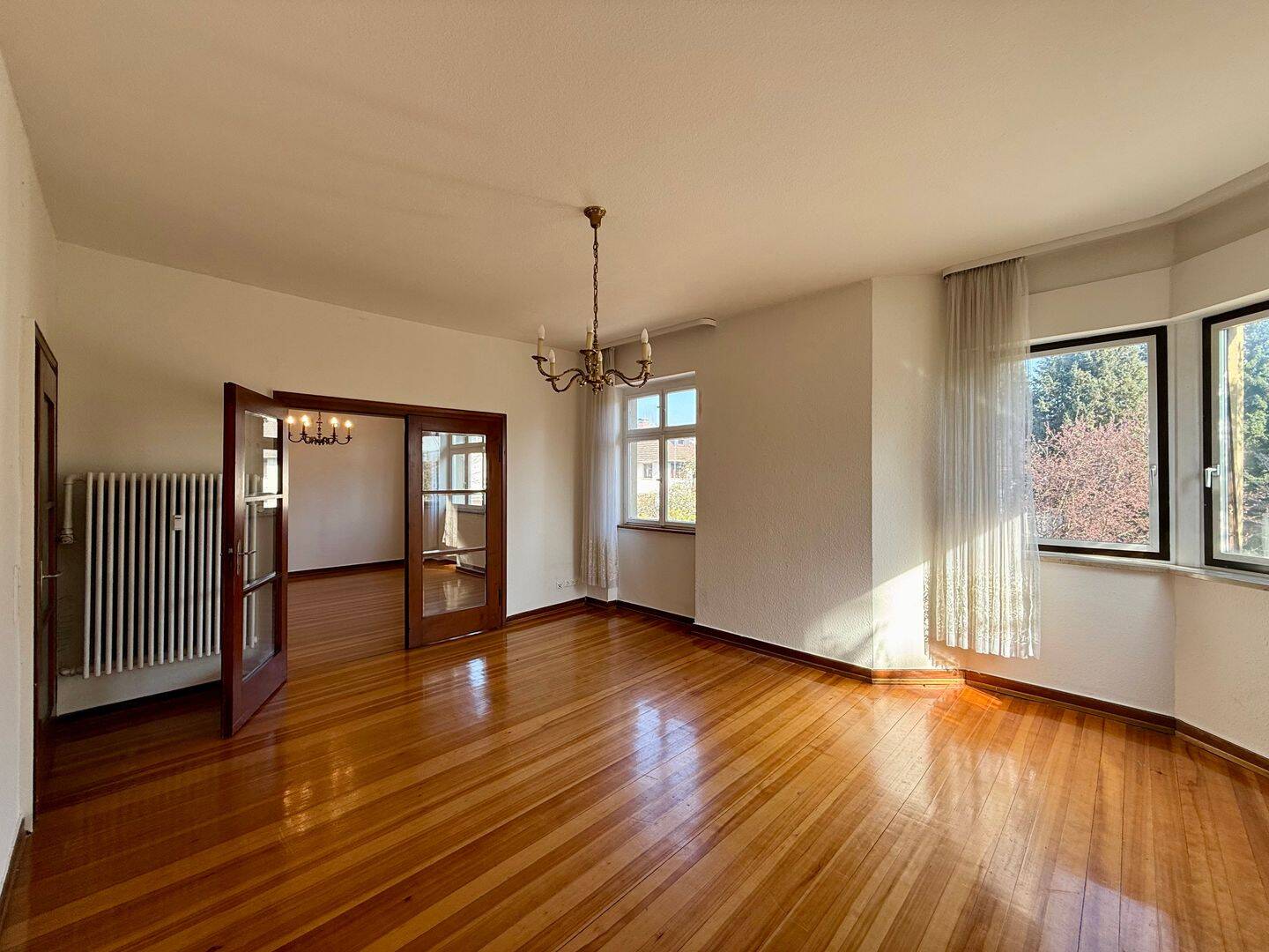 3-Zimmer-Wohnung im OG einer Altbauvilla – ruhig & zentral in Bühl, 77815 Bühl