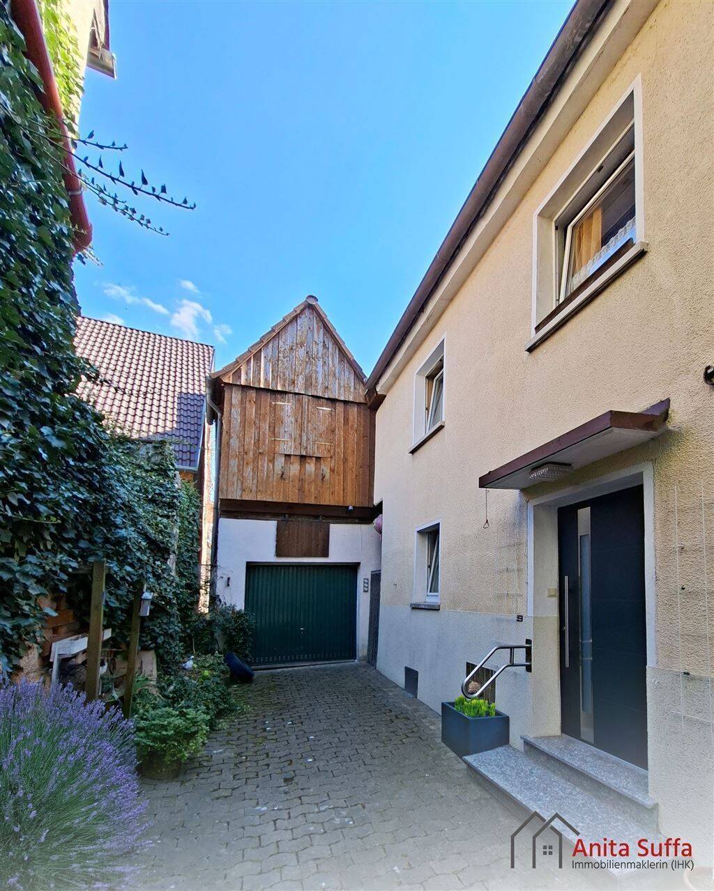 Charakterstarkes Wohnhaus – großzügig, familienfreundlich und inklusive Garage & Gartengrundstück, 91486 Uehlfeld