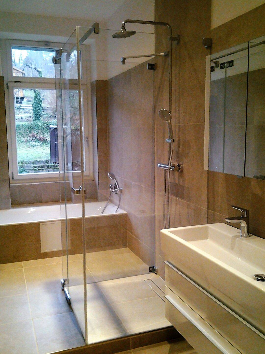 Schöne, vollständig renovierte 4-Zimmer-Altbauwohnung mit Charme, in der Nähe des SWR, 76530 Baden-Baden (Ebersteinburg Innenstadt Lichtental Varnhalt Weststadt)