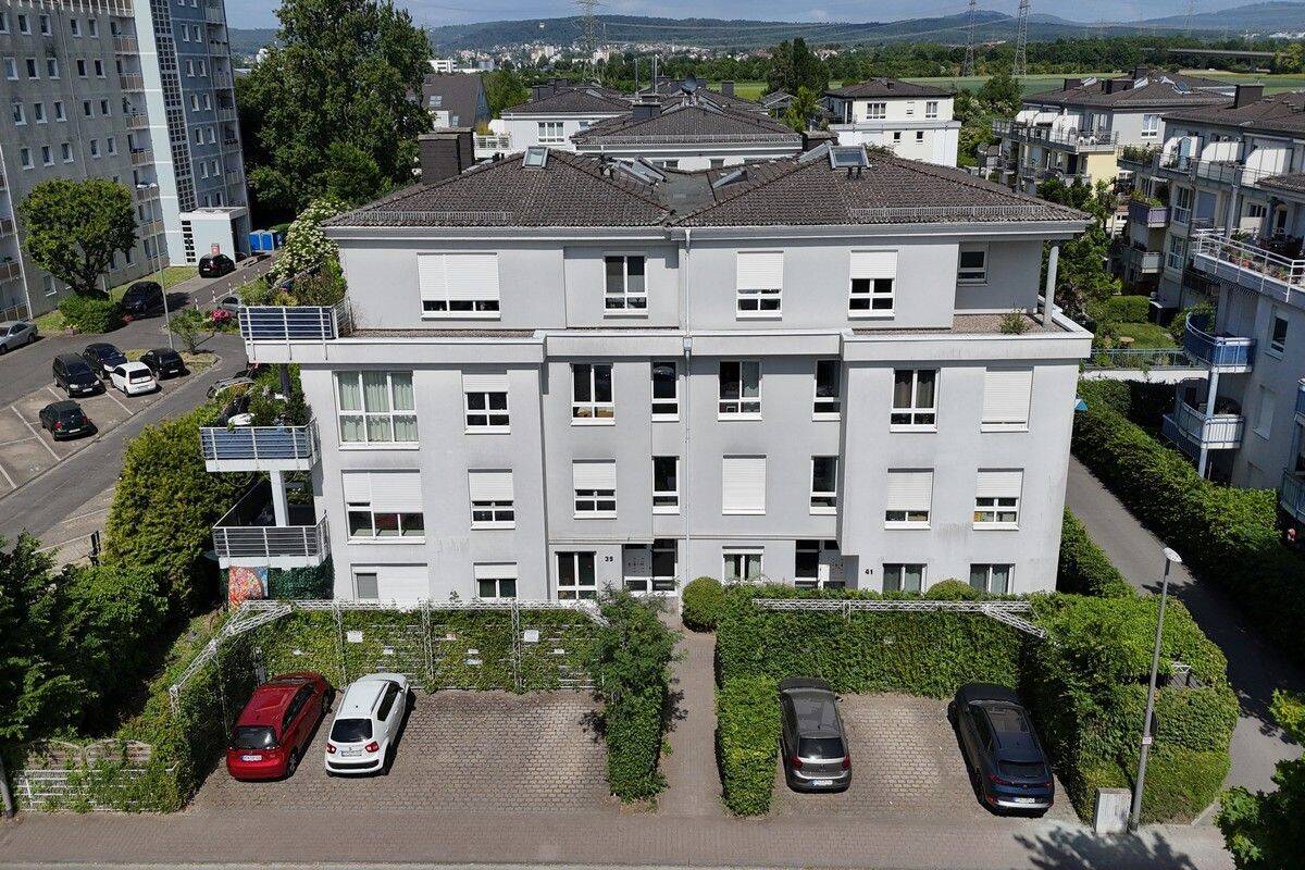 Hattersheim: Exzellente 5-Zimmerwohnung in absoluter Ruhe- und Sonnenlage, 65795 Hattersheim am Main