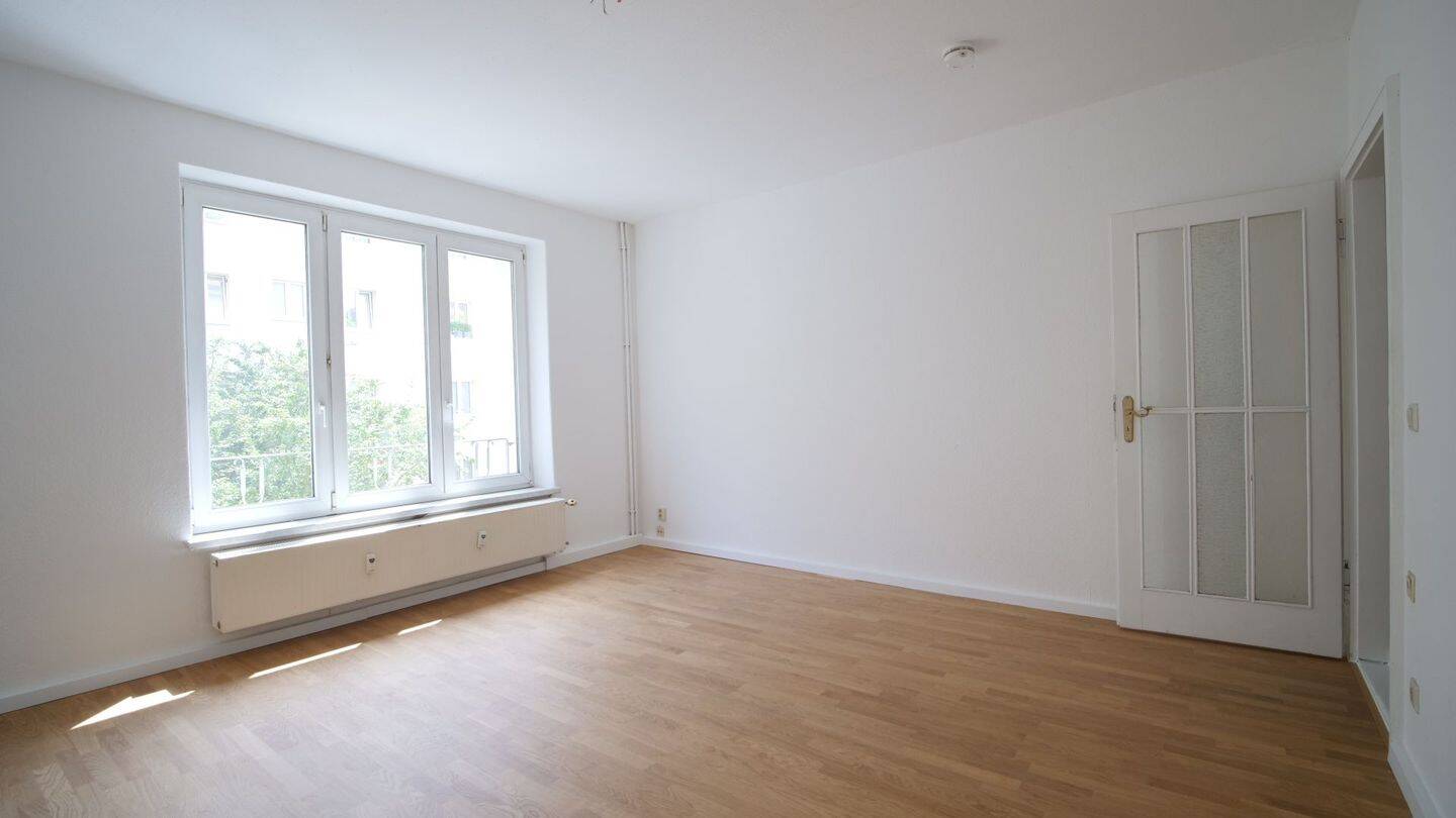 Hell & sympathisch: Balkonwohnung mitten im Fanninger-Kiez, 10365 Berlin (Lichtenberg Hohenschönhausen Kleingartenanlage Weiße Taube Lichtenberg)