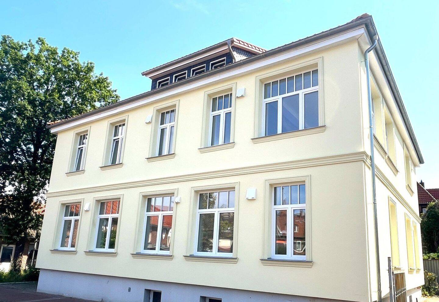 Erstbezug – Helle 3 Zimmer Wohnung in Bestlage – WG geeignet, 29549 Bad Bevensen