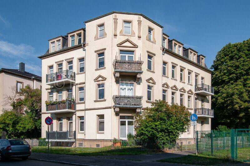 Cotta – modernisierte, frei werdende 2-Zimmer-Wohnung mit Balkon, 1157 Dresden