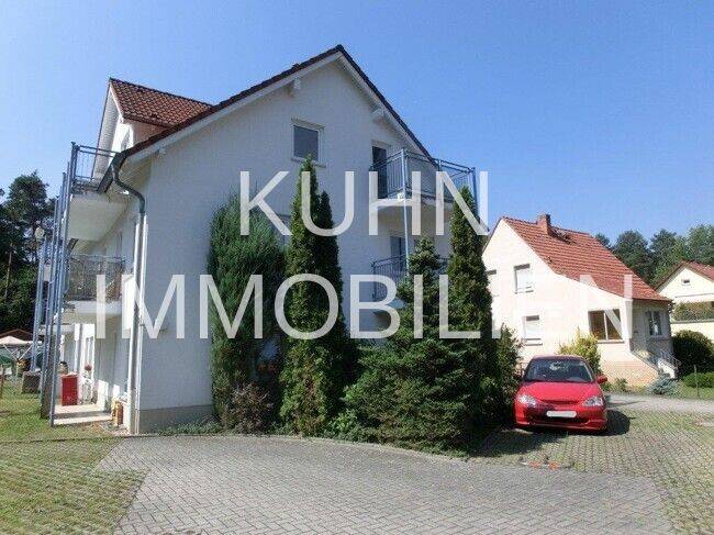 Eine kleine Einraumwohnung mit Einbauküche, Balkon und Stellplatz, 1936 Königsbrück