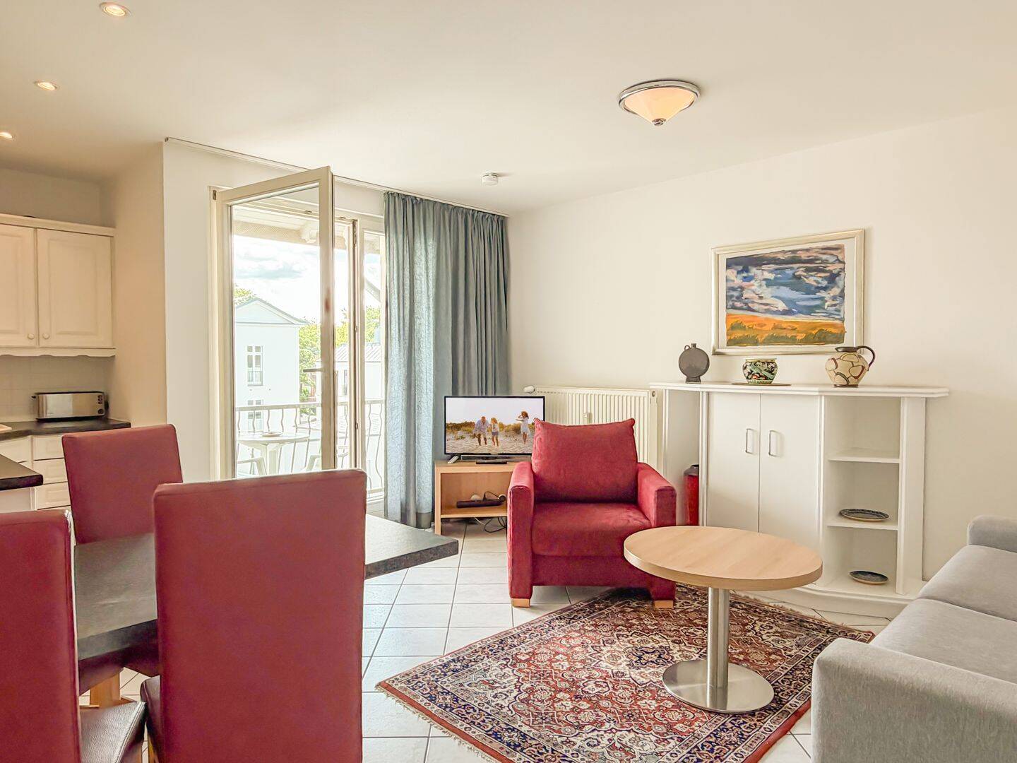 Komfortables 2-Raum-Ferienappartement mit Balkon im 3. OG – „Haus Miramar“ im Seebad Ahlbeck, 17419 Heringsdorf