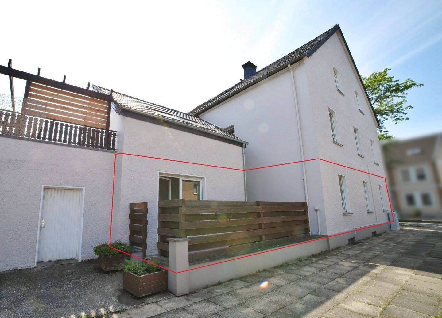 == Schöne Erdgeschosswohnung inkl. Terrasse in zentraler Lage ==, 32791 Lage