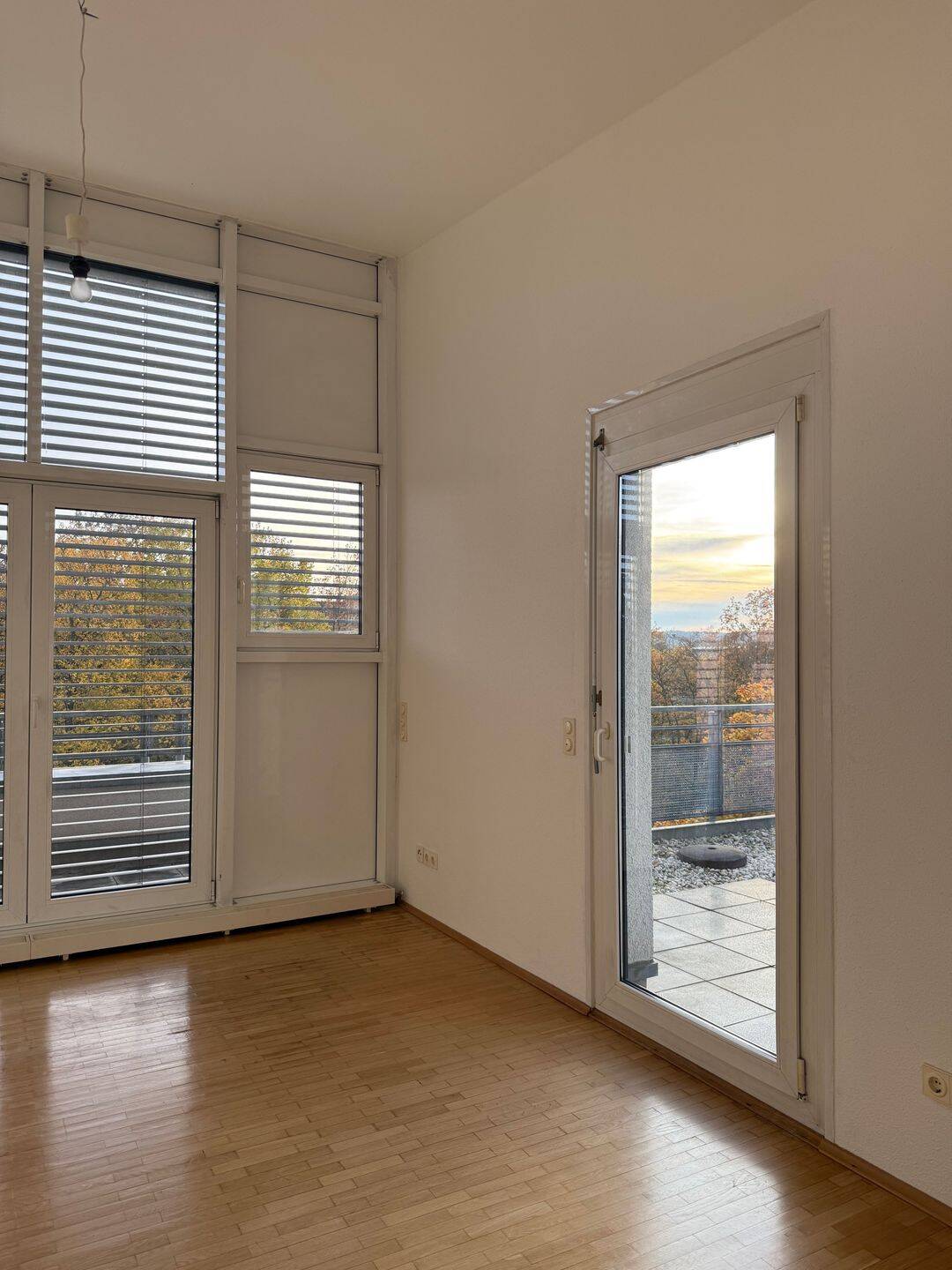 Etwas Besonderes! Penthouse-ähnl. App. mit riesiger Dachterrasse, alleiniger Zugang! Rundblick! In bester Lage!, 93049 Regensburg (Großprüfening-Dechbetten-Königswiesen Innenstadt Westenviertel)