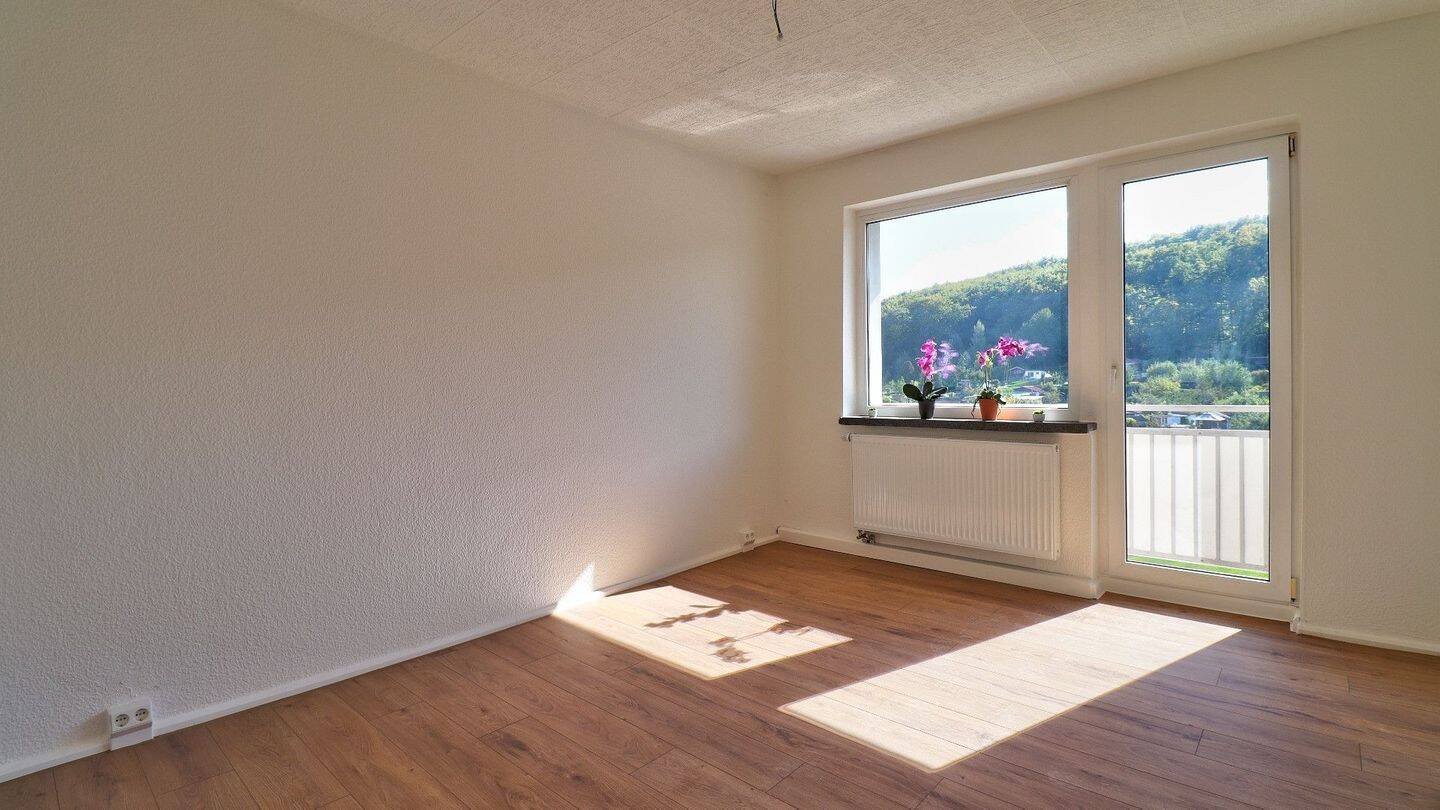 Platz zum Träumen: Helle 3-Raum-Wohnung mit Balkon in Großbodungen!, 37345 Am Ohmberg