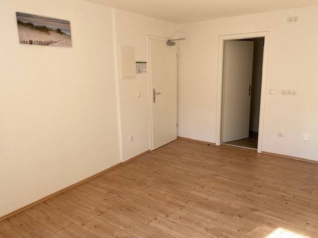 WUNDERSCHÖNE HELLE 1- ZIMMER-WOHNUNG IN NÜRNBERG – KATZWANG, WLAN INKLUSIVE!, 90455 Nürnberg