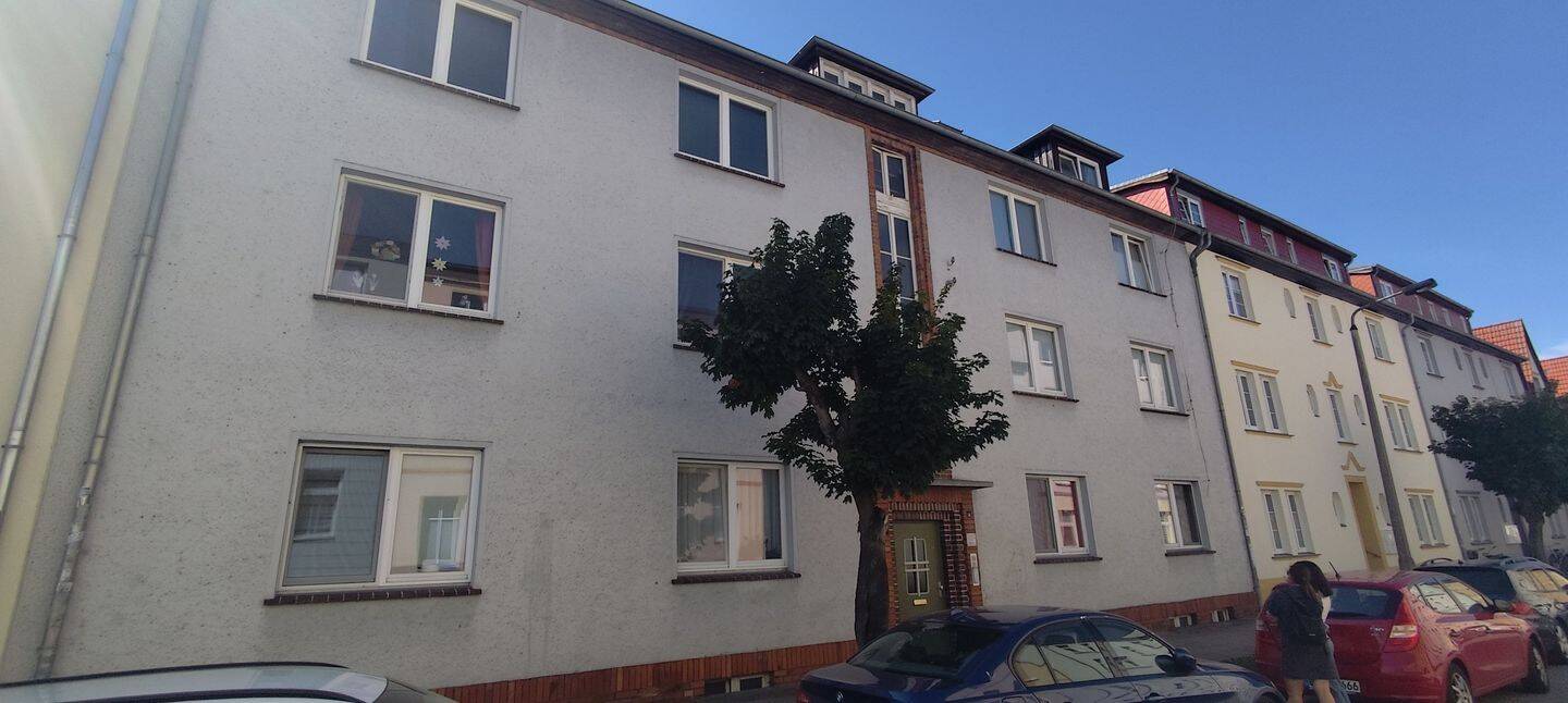 Geräumige Familienwohnung mit 4,5 Zimmern in Güstrow, 18273 Güstrow