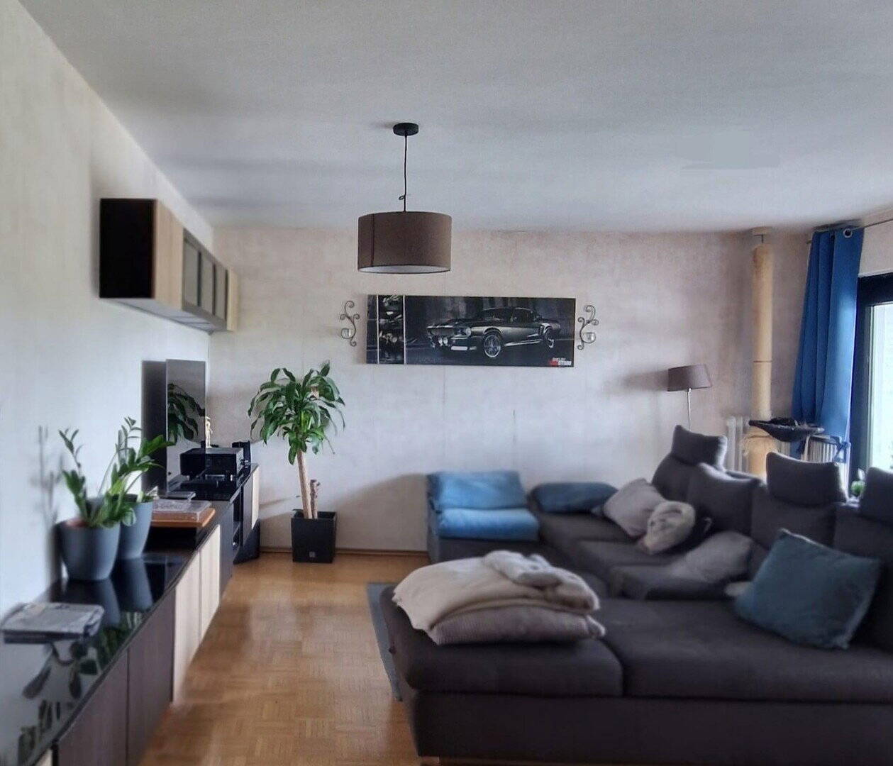 Zentrale 3-Zimmer-Wohnung mit Aufzug, modernisiertem Bad,WC &Balkon, 63450 Hanau