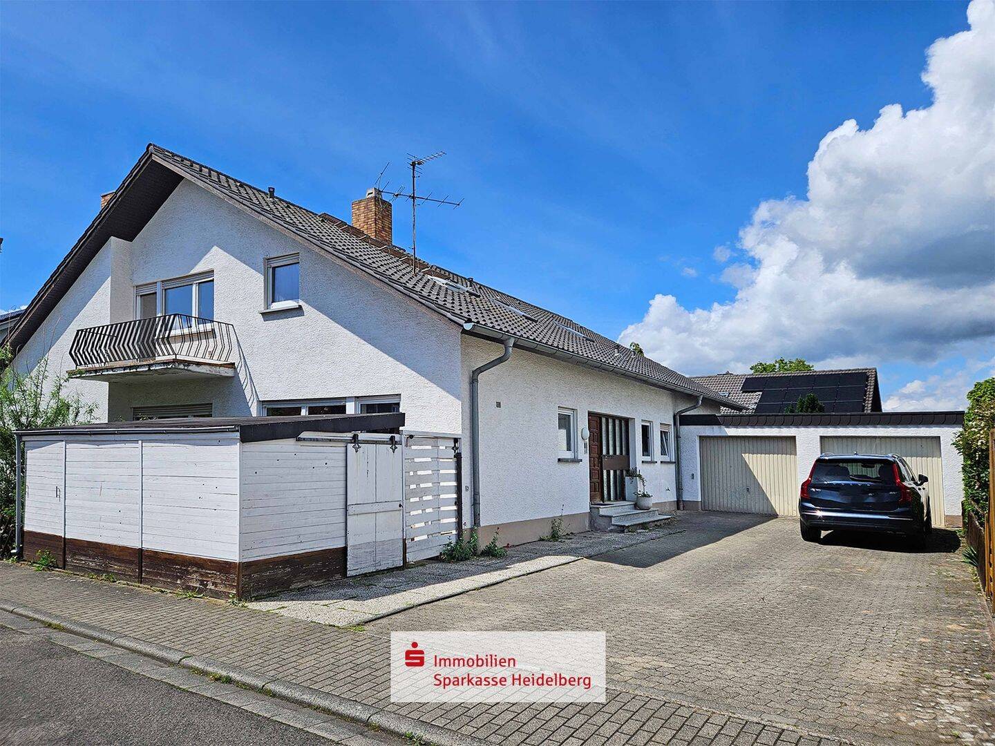 Zweifamilienhaus mit Doppelgarage in Sandhausen – teilvermietet, 69207 Sandhausen
