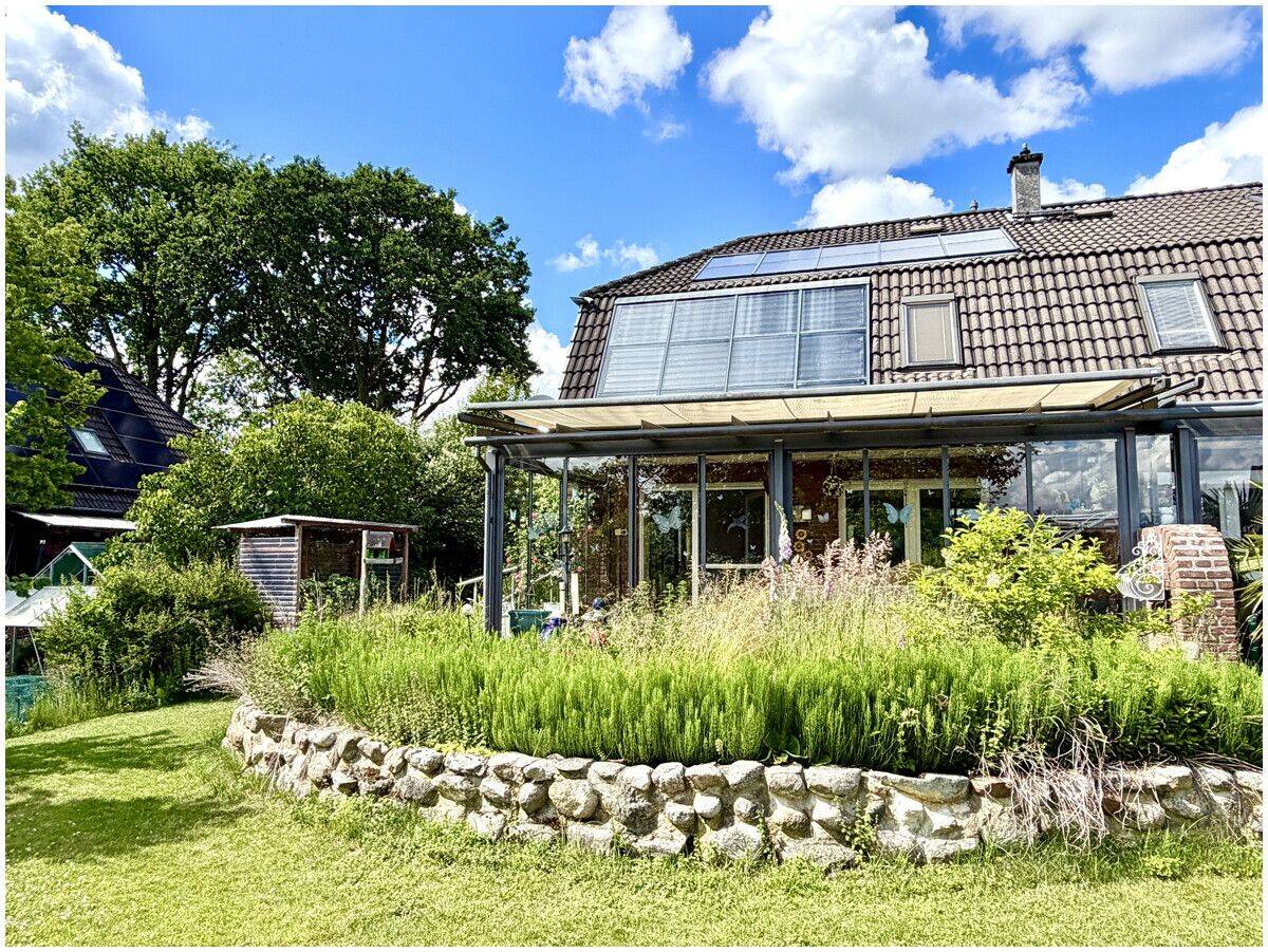 Gepflegte Doppelhaushälfte mit Kaltwintergarten in Himmelpforten, 21709 Himmelpforten