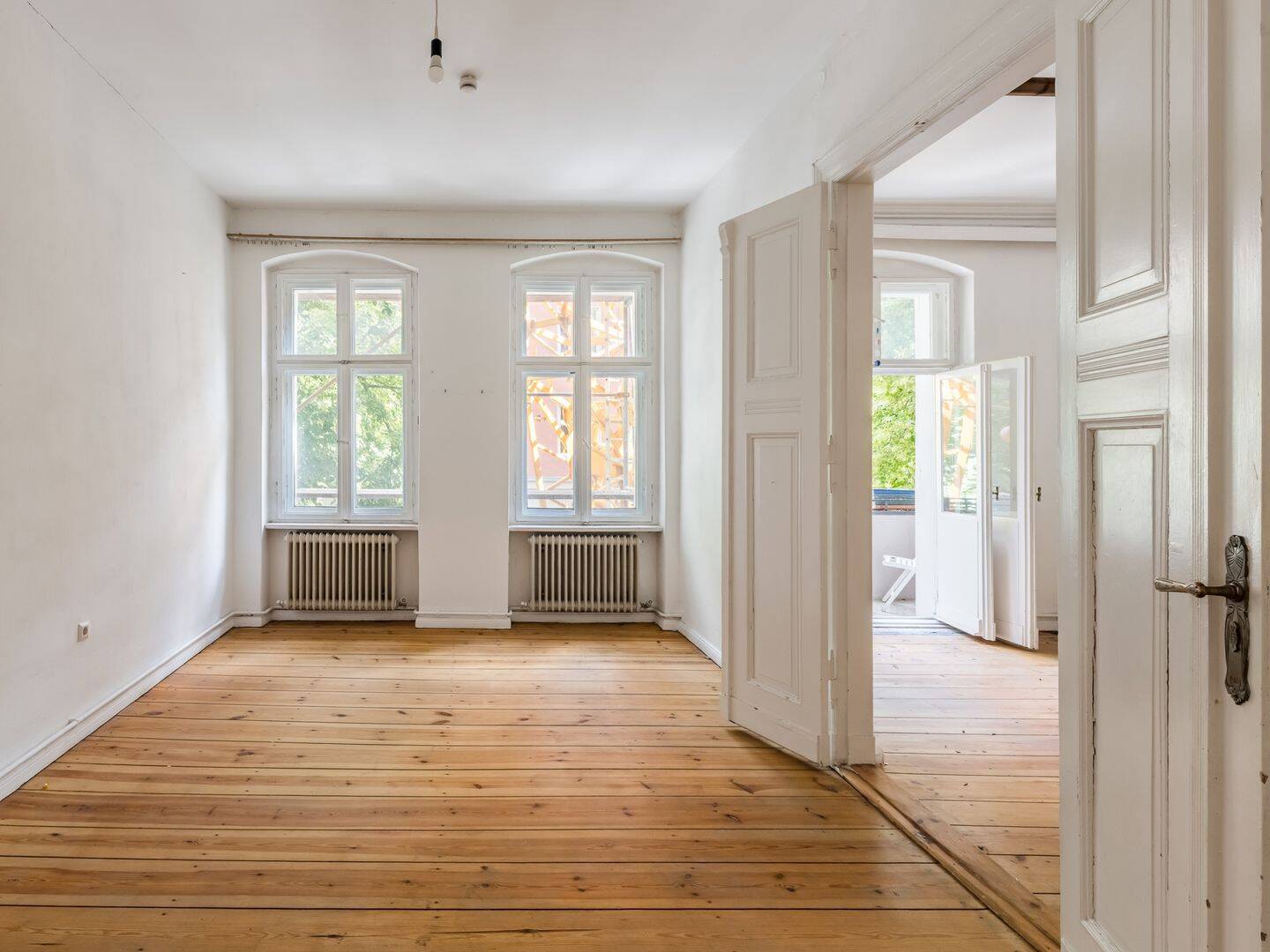 Großzügige Altbauwohnung mit Balkon in zentraler Lage Neuköllns nahe Maybachufer, 12047 Berlin (Neukölln Kolonie Freie Stunde)