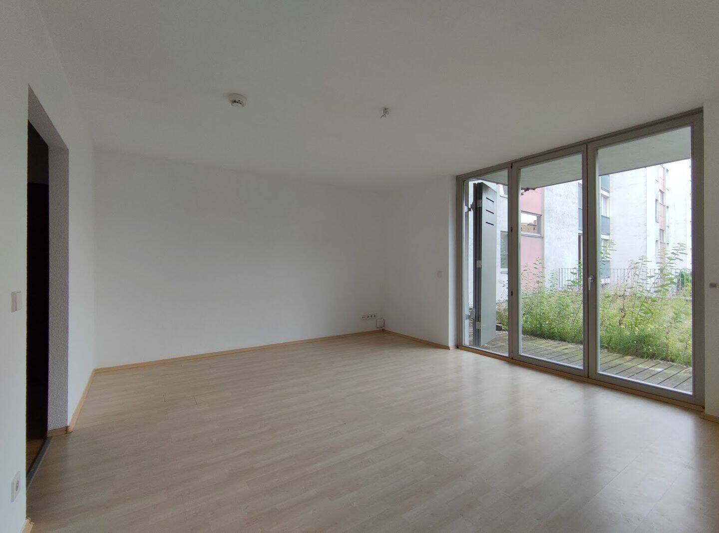 WIR SUCHEN EINEN NACHMIETER, 6110 Halle (Saale) (Damaschkestraße Gesundbrunnen Innenstadt Lutherplatz Saaleaue)