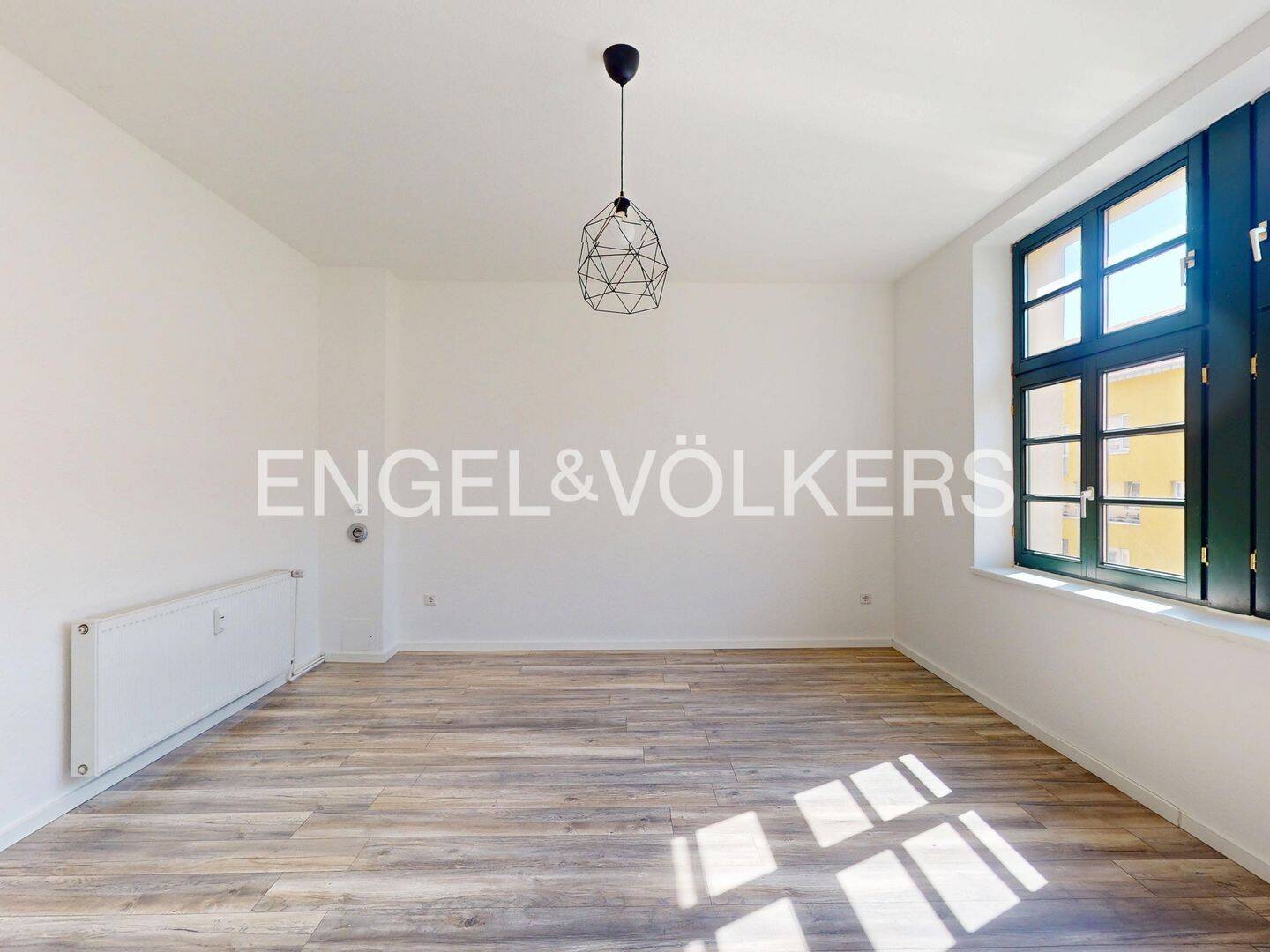 Renovierte Wohnung mit Stellplatz und Gartennutzung in einem denkmalgeschützten Gebäude, 47805 Krefeld (Dießem/Lehmheide Fischeln)