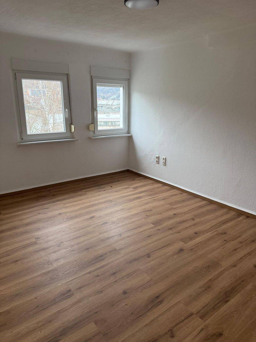 Renovierte DG-Wohnung in Merzig zu vermieten!, 66663 Merzig