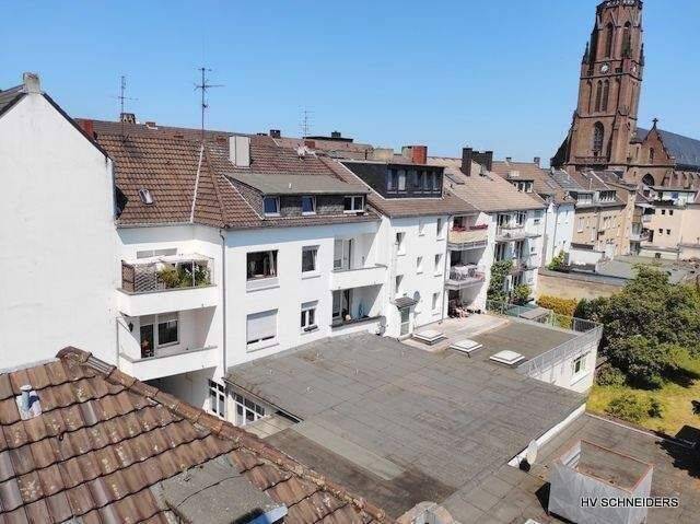 Krefeld-City, Ostwall 71 – 4,5-Zimmer-Maisonette-Wohnung (127qm) mit 2 großen Balkonen zu mieten !!!, 47798 Krefeld (Cracau Dießem/Lehmheide Inrath/Kliedbruch Kempener Feld/Baakeshof Stadtmitte)
