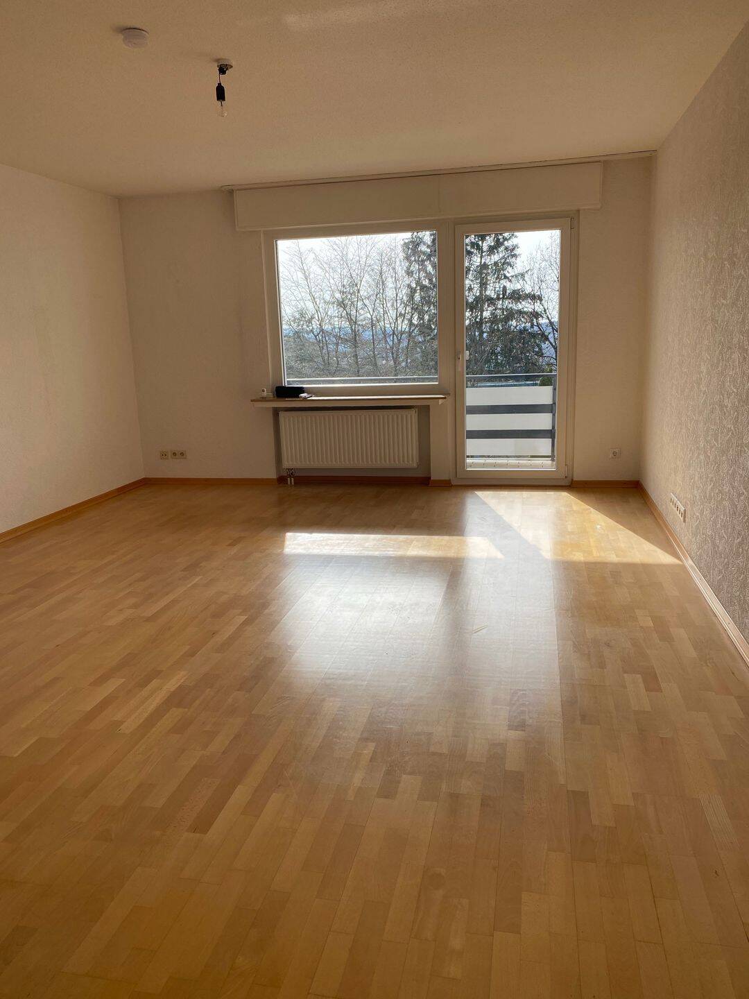 Helle 3-Zimmer-Wohnung mit Südbalkon in zentraler Lage, 58509 Lüdenscheid