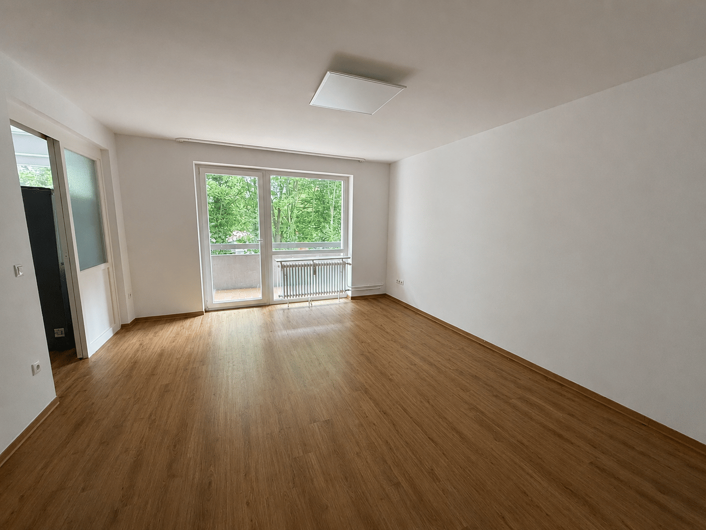 Attraktive 3-Zimmer-Wohnung mit idyllischer Aussicht ins Grüne, 67304 Eisenberg (Pfalz)