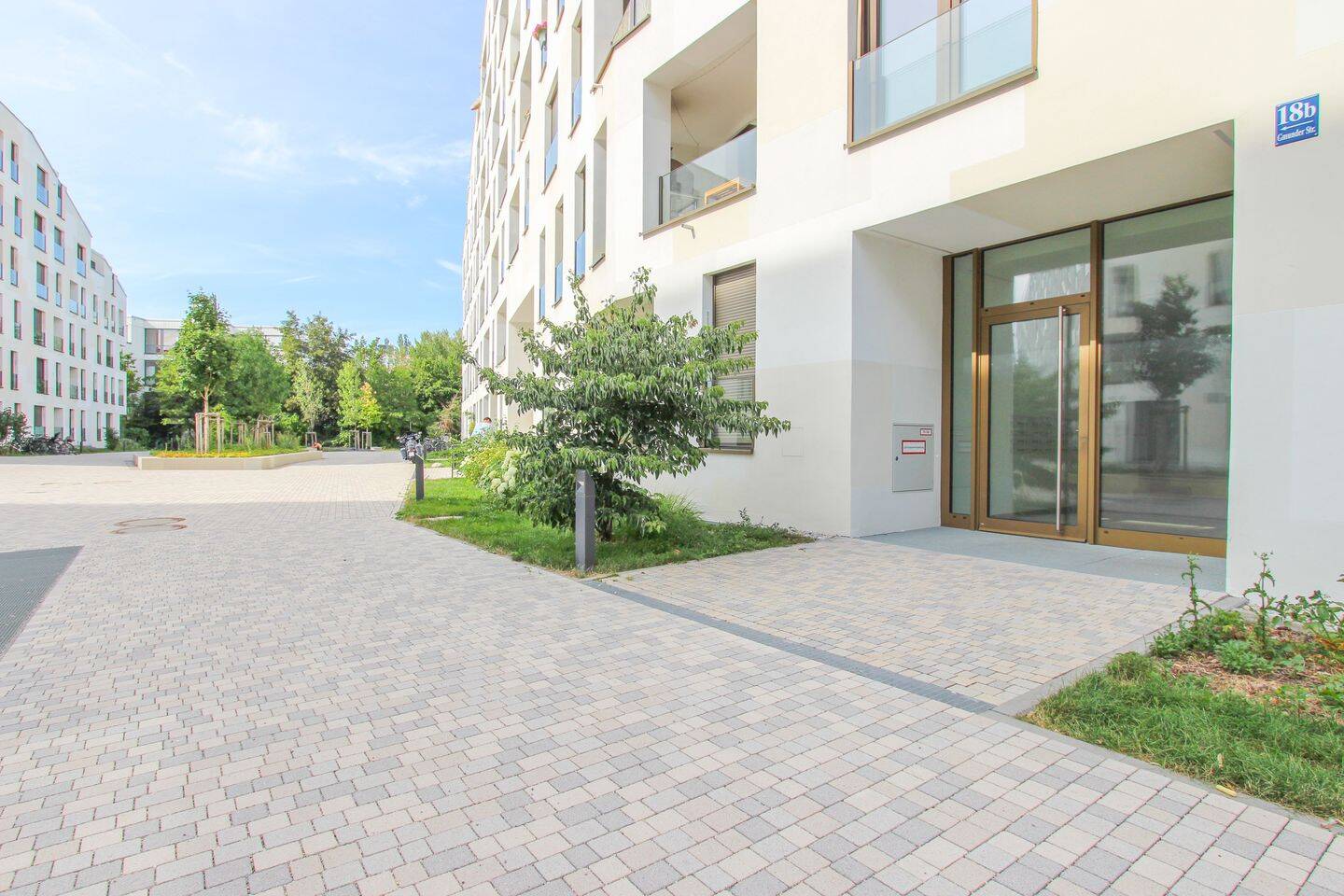 Gmunder Höfe: 2-Zimmer-Wohnung mit Balkon, 81379 München (Sendling Sendling-Westpark Thalk. Obersendl.-Forsten-Fürstenr.-Solln)