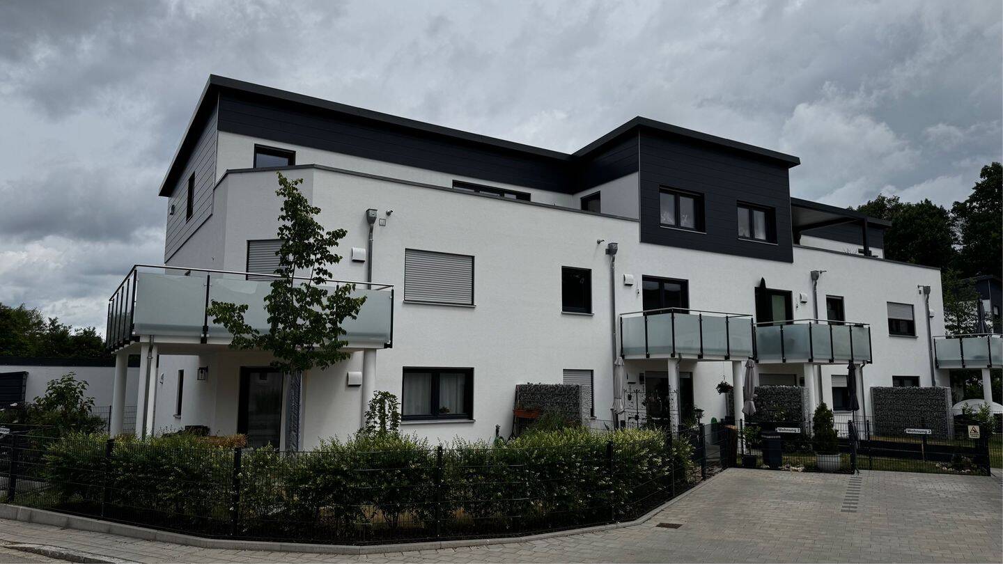 Modern geschnittene 3-Zimmerwohnung mit großzügigem Balkon und 2 Stellplätzen, 84056 Rottenburg a.d. Laaber