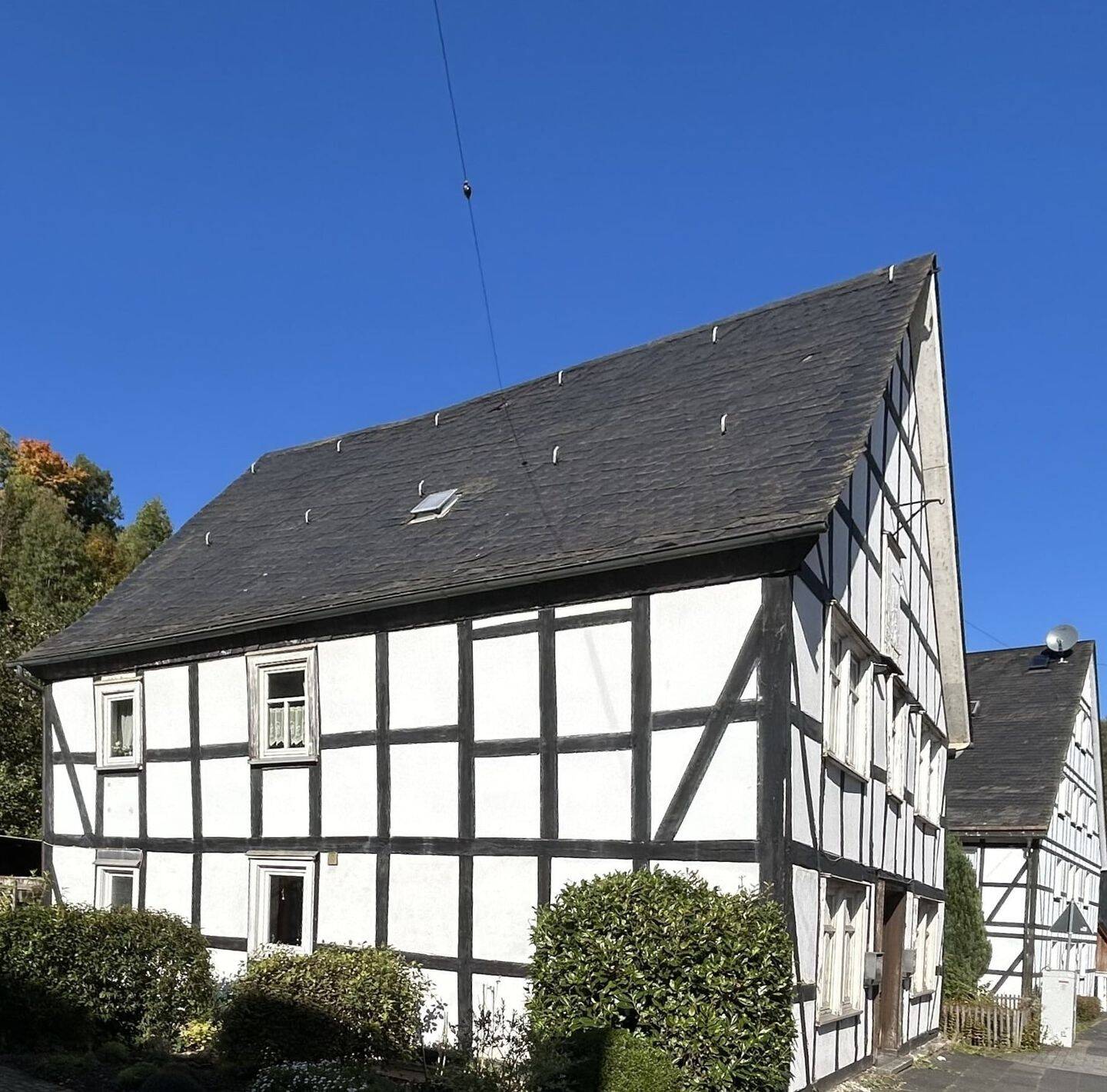 Denkmalgeschütztes Zweifamilienhaus in zentraler Lage von Kirchhundem zu verkaufen, 57399 Kirchhundem