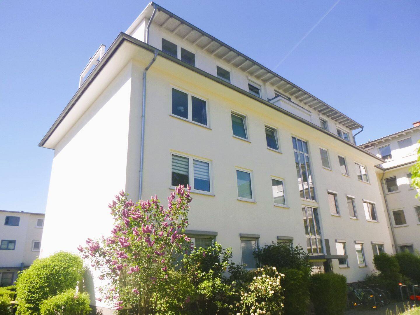 Ideal für Eigennutzer und Anleger: Helle 3-Zimmer-ETW mit Balkon in ruhiger und beliebter Wohnlage!, 60431 Frankfurt am Main