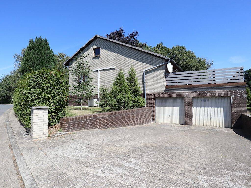 Vollunterkellerter Bungalow auf großem Grundstück!, 38376 Süpplingenburg