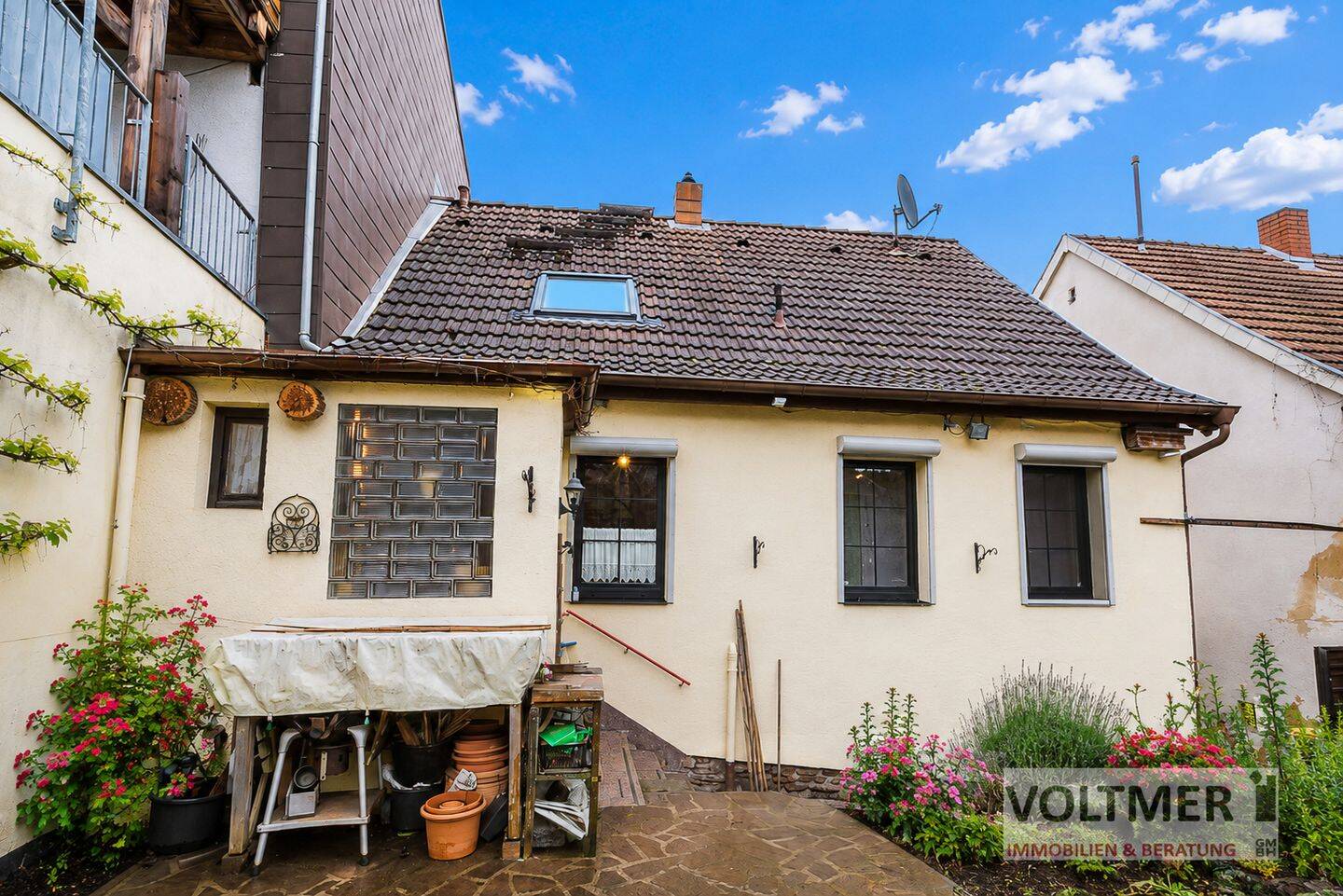 CHARME – Einfamilienhaus mit Terrasse und Garten in Saarbrücken-Herrensohr!, 66125 Saarbrücken