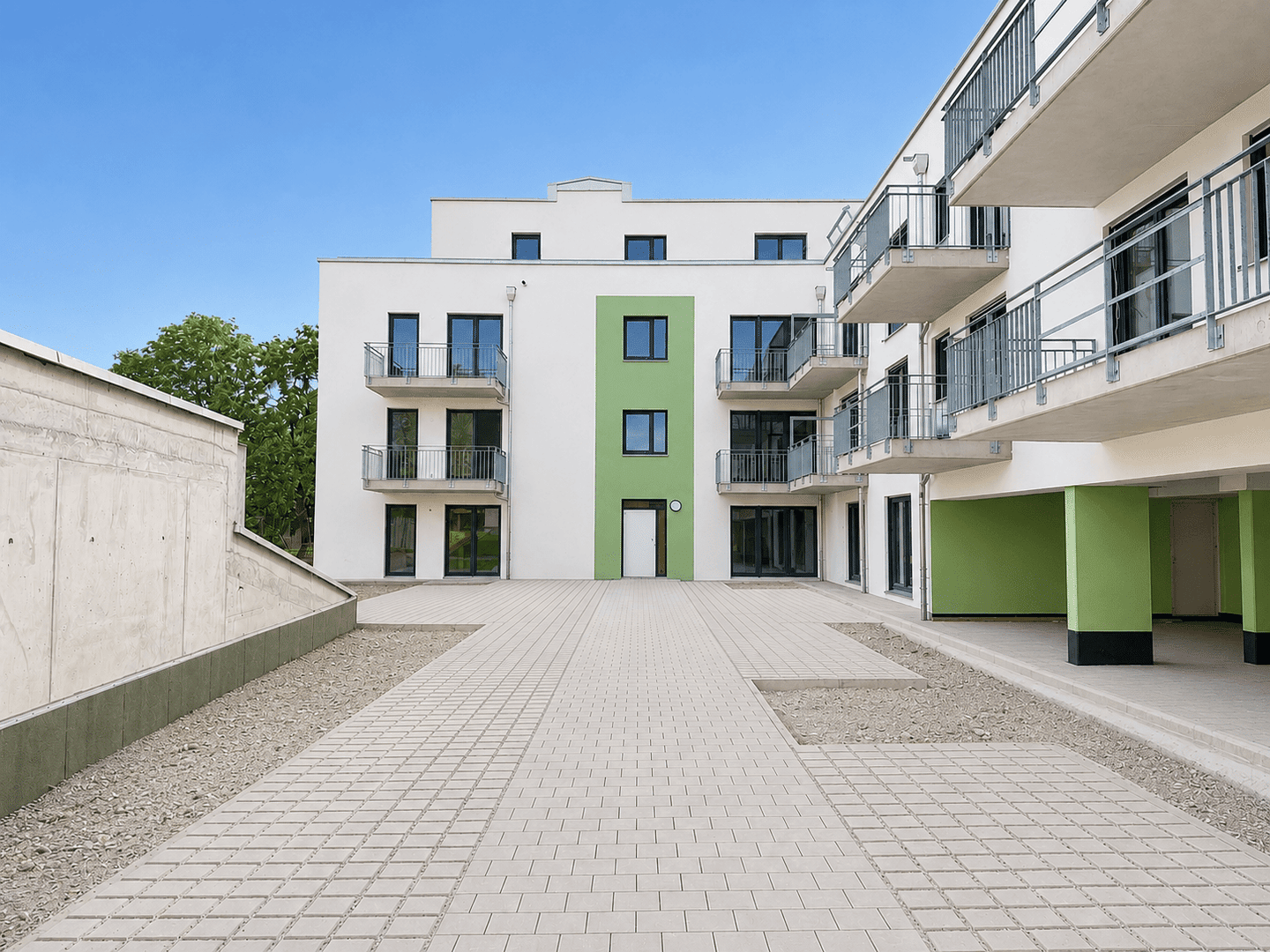 Großzügige Familienwohnung mit zwei Bädern, Balkon und hochwertiger Neubauausstattung, 85375 Neufahrn b. Freising