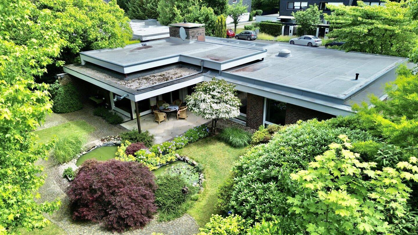 Lichtdurchfluteter Bungalow mit besonderer Architektur und Kamin – einziehen und wohlfühlen!, 41239 Mönchengladbach