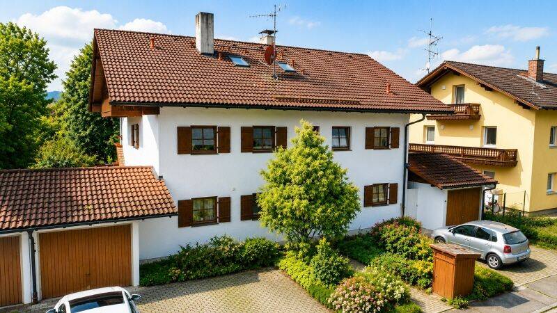 Große 2,5-Zimmer-Wohnung traumhaftem Balkon in Bruckmühl, 83052 Bruckmühl