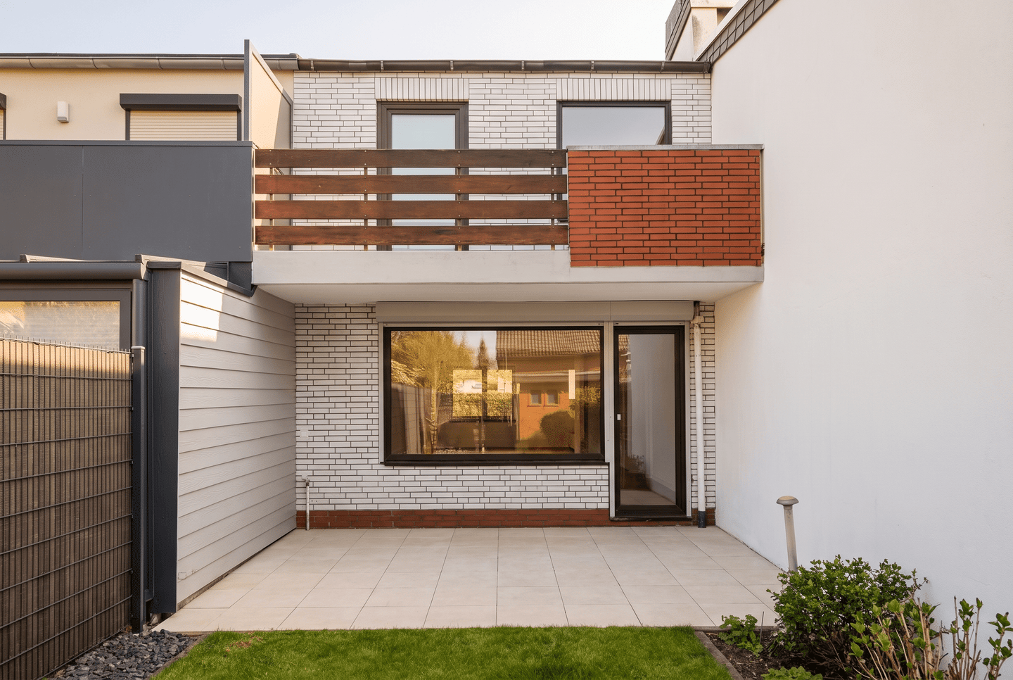 Bremerhaven – Lehe | Reihenhaus vor dem Speckenbütteler Park!, 27580 Bremerhaven (Lehe Speckenbüttel Weddewarden Überseehafen)