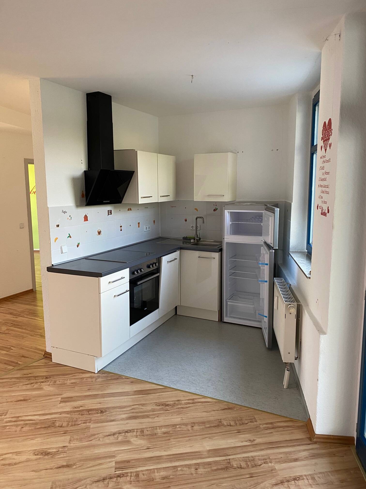 Moderne 2-Raum-Wohnung mit BALKON und Einbauküche, 4600 Altenburg