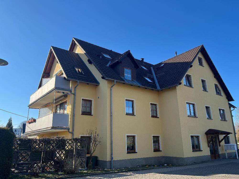 EIGENTUMSWOHNUNG: Lichtdurchfluteter Wohn-t-raum mit Komfort: Barrierefrei (Fahrstuhl) & Ruhiger Lage mit Balkon & Einbauküche & Tiefgarage, 9618 Brand-Erbisdorf