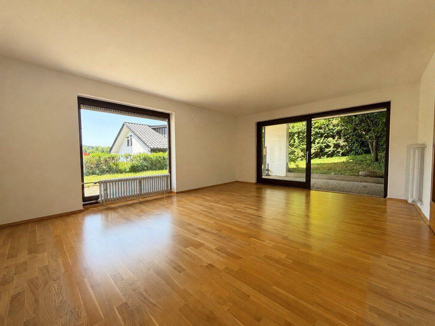 104 m² Eigentumswohnung mit Großer Terrasse, Garage und guter Lage in Engen (Hegau), 78234 Engen