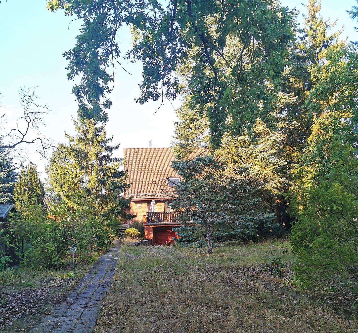Attraktives Grundstück inklusive Einfamilienhaus – zusätzliche Bebauung möglich, 12623 Berlin (Marzahn-Hellersdorf Kaulsdorf Mahlsdorf)