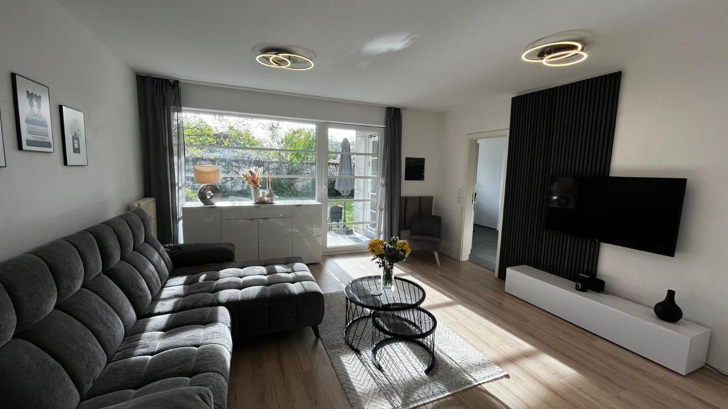 Vollmöblierte Erdgeschosswohnung in der Wohnoase im Regensburger Westen zu vermieten, 93049 Regensburg (Großprüfening-Dechbetten-Königswiesen Innenstadt Westenviertel)