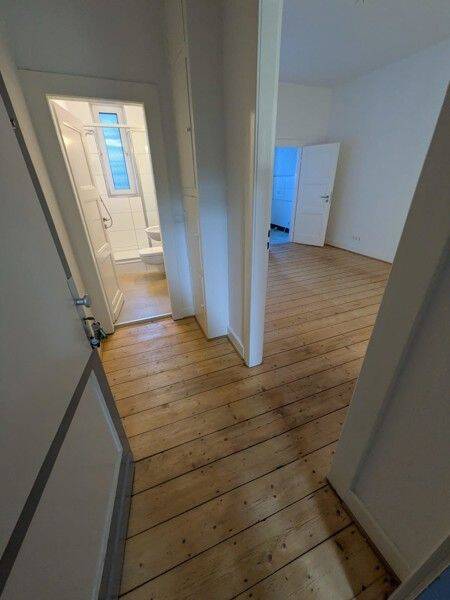 Gemütliche 2-Zimmer-Wohnung mit Dielenboden, modernem Bad und Einbauküche!, 40476 Düsseldorf (Derendorf Golzheim Pempelfort)