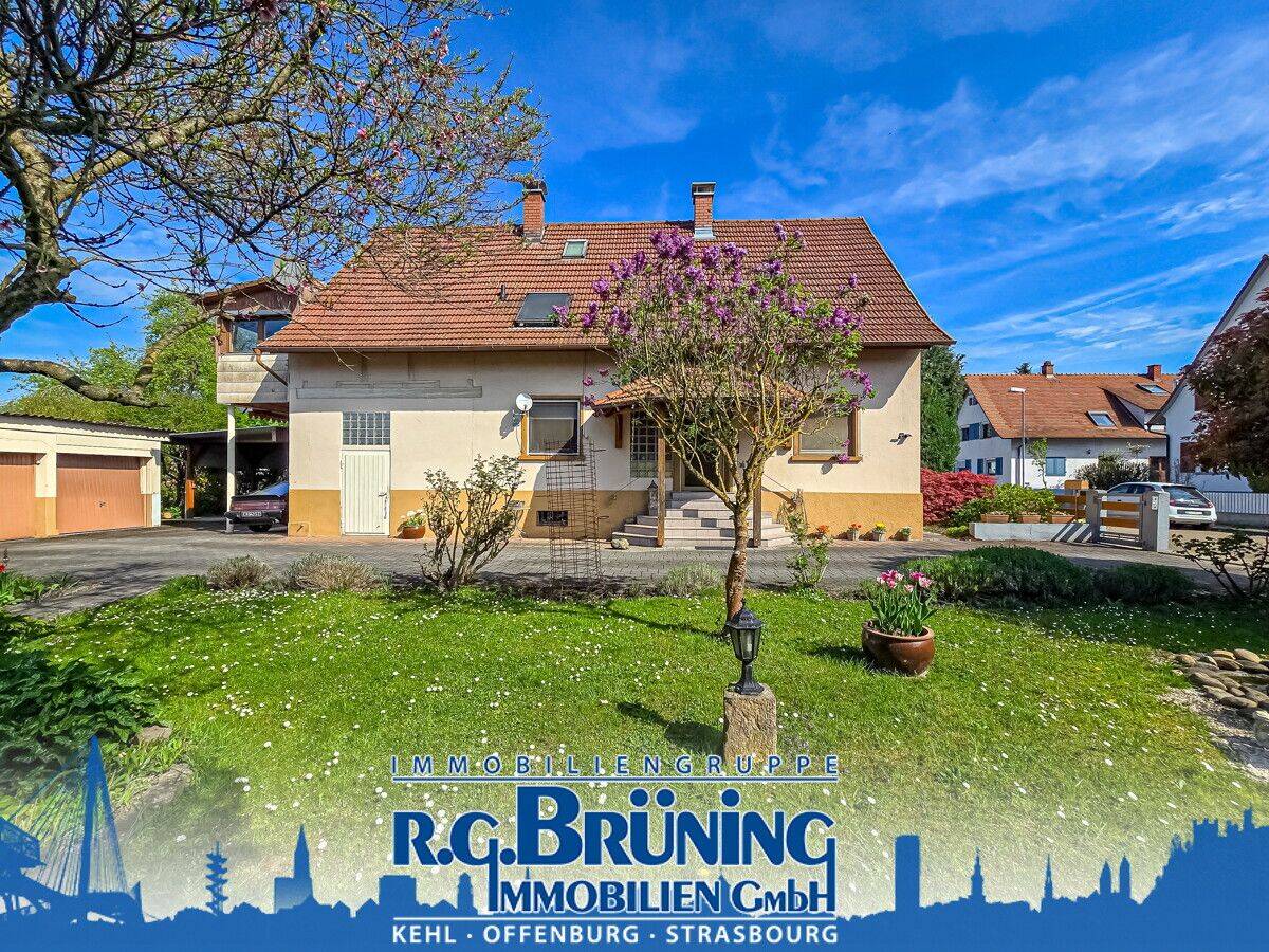 Vermietetes Zweifamilienhaus mit Garten in Kehl-Ortsteil, 77694 Kehl