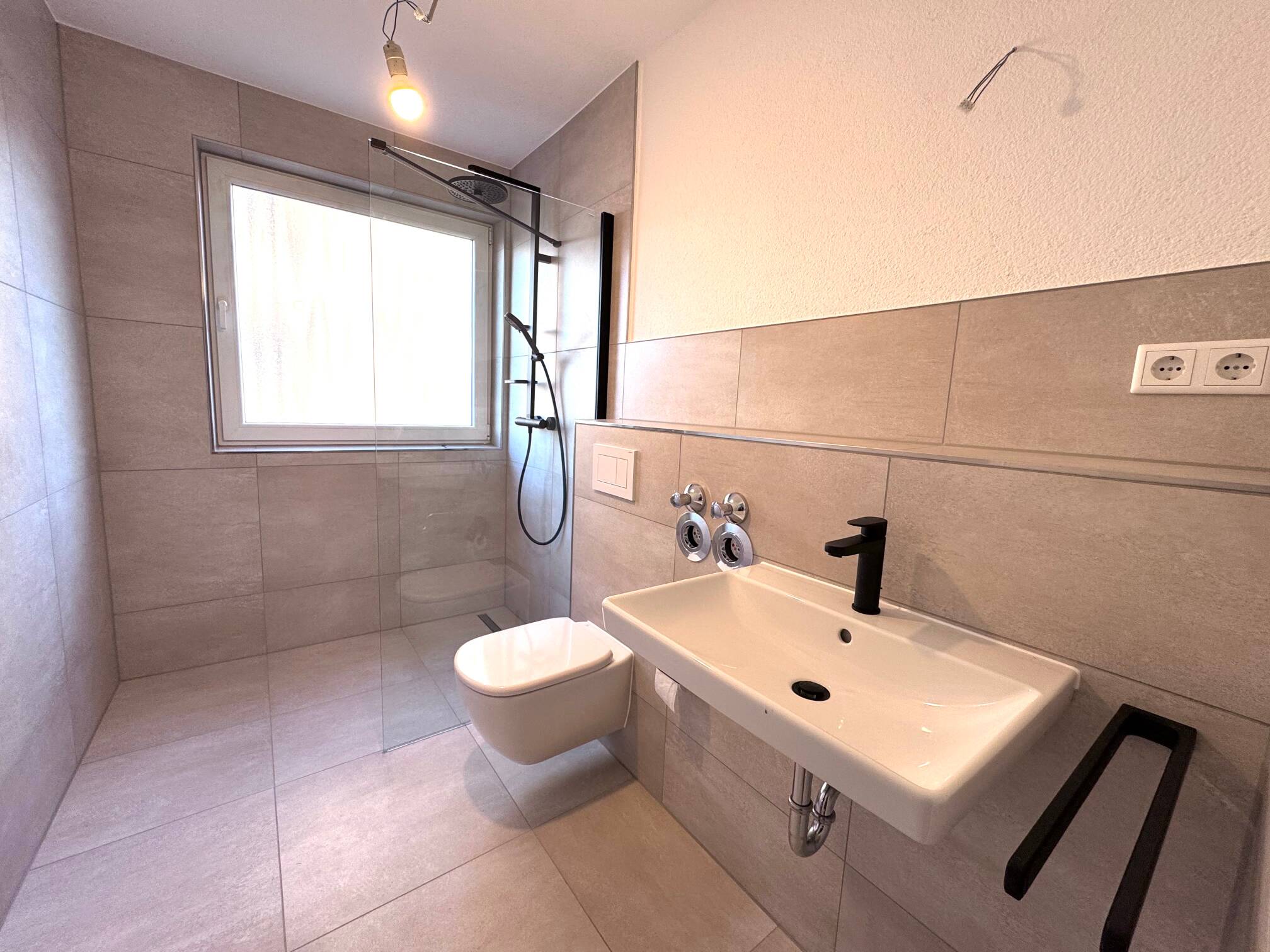 Erstbezug nach Renovierung/Sanierung – Moderne 3ZKB Wohnung in guter Lage!, 34123 Kassel (Bettenhausen Forstfeld Unterneustadt Waldau)