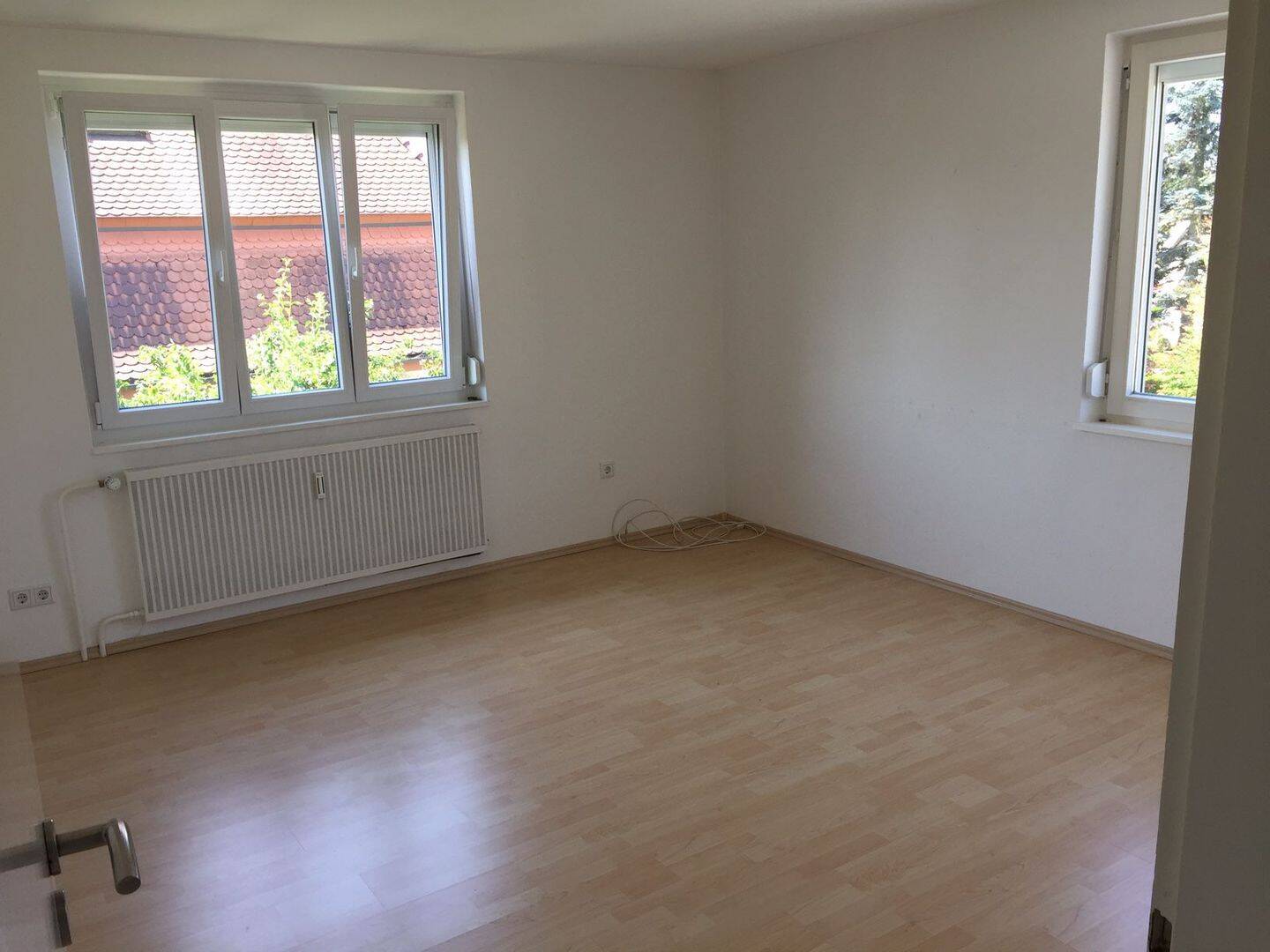 4,5-Zimmer-Wohnung über zwei Etagen mit ca. 100 m², Balkon, Keller und zwei Stellplätzen, 79713 Bad Säckingen