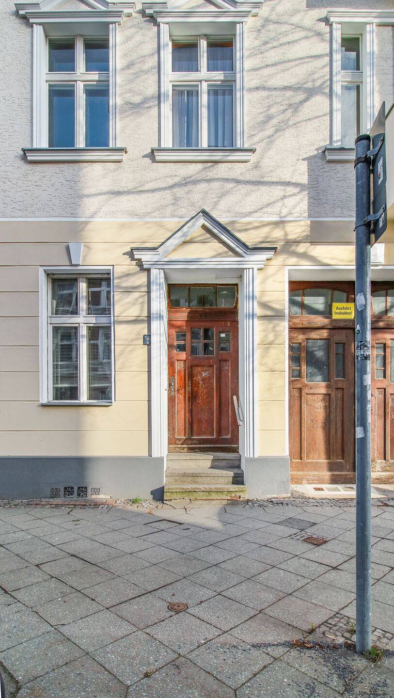 Altbauwohnung mit kleinem Balkon und viel Charme, 13585 Berlin (Spandau Falkenhagener Feld Hakenfelde)