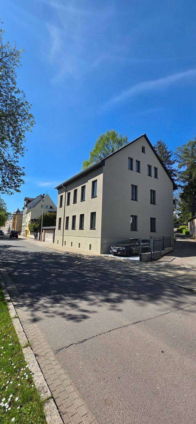 Erstbezug – hochwertige 3-Zimmer-Wohnung (94 m²) mit Garten, Fußbodenheizung & direktem Teichblick, 4600 Altenburg