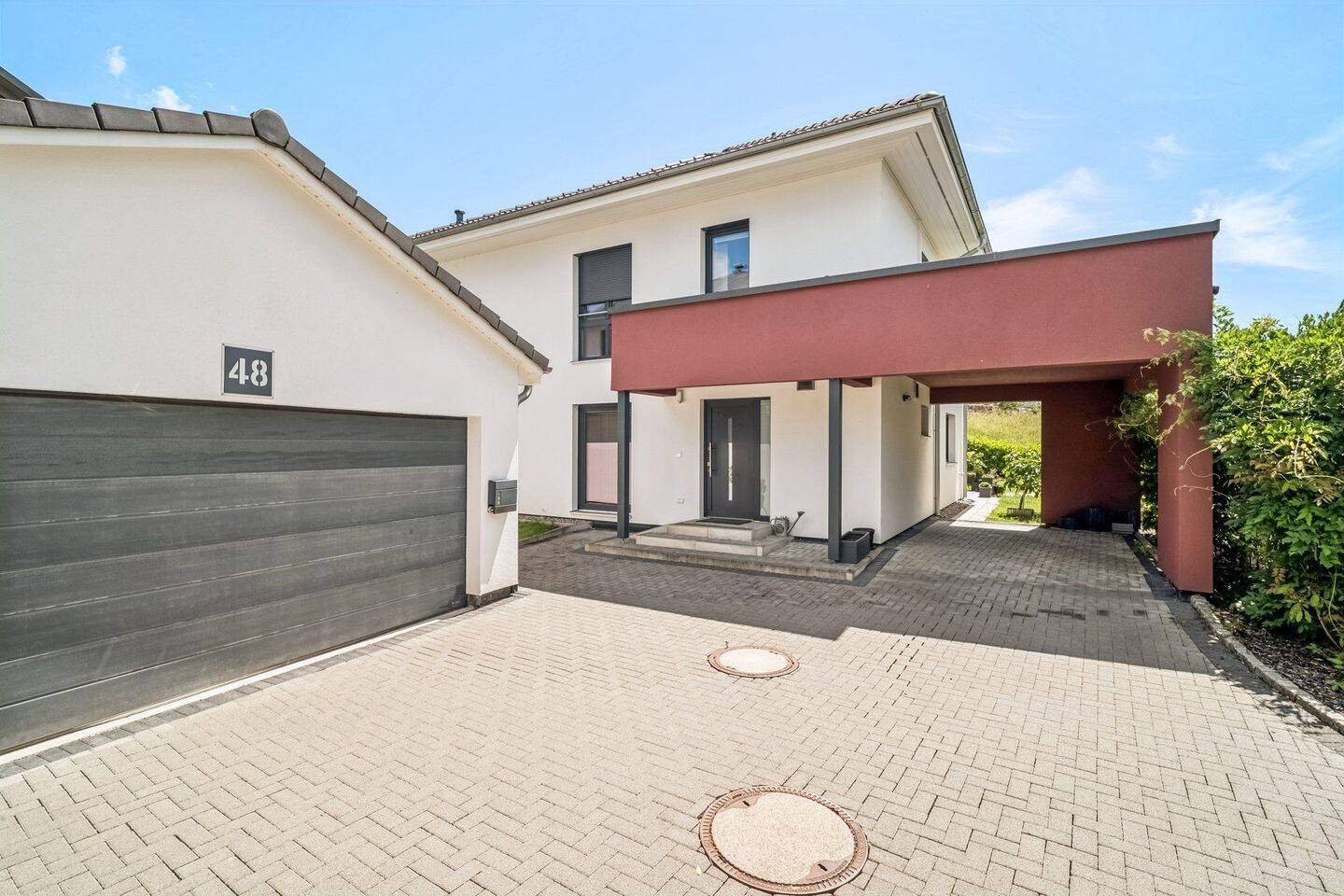 Moderne Ausstattung trifft zeitlose Architektur – Einziehen und Wohlfühlen auf höchstem Niveau, 79664 Wehr