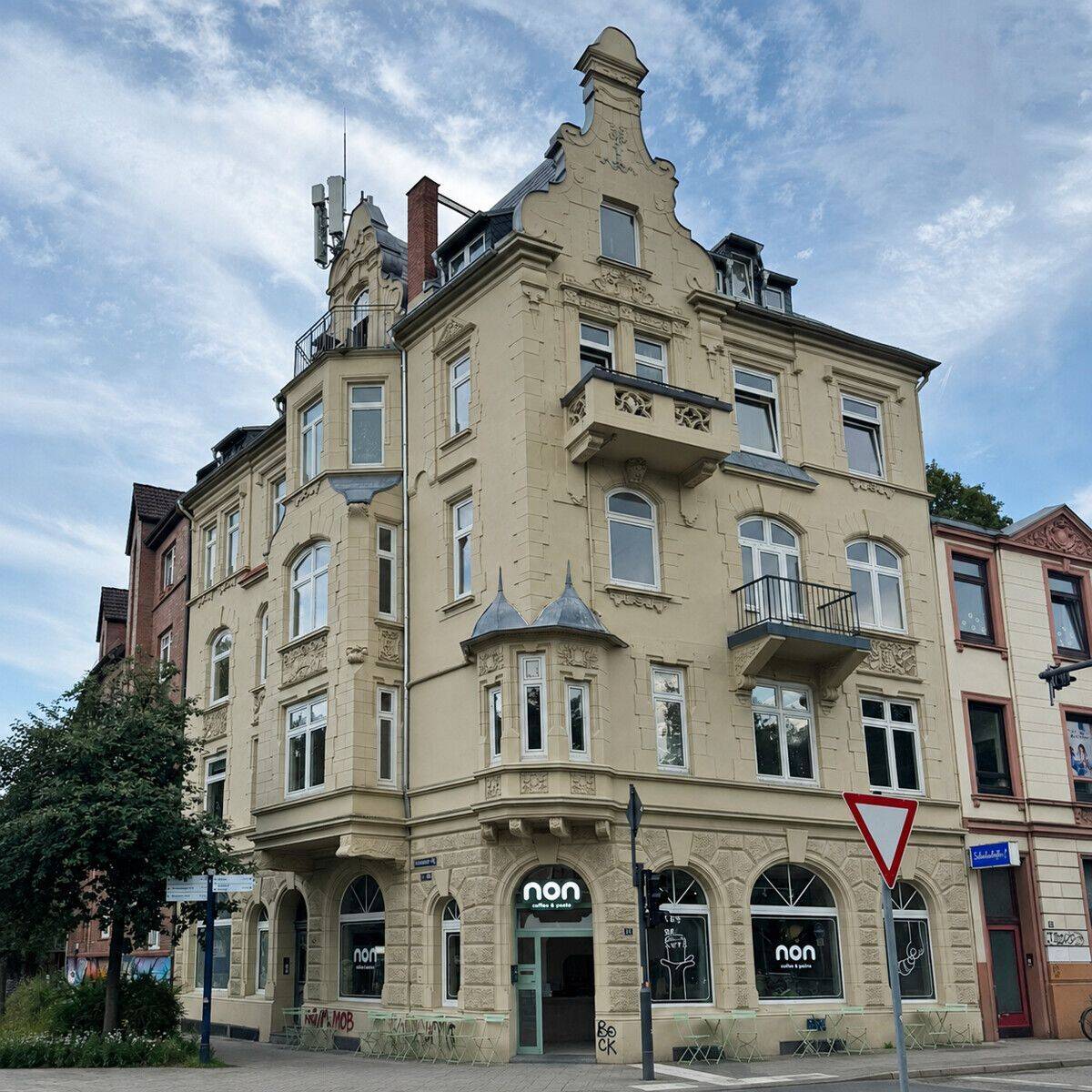 Altbaucharme mit zwei Balkonen, 22767 Hamburg (Altona Altona-Altstadt Ottensen Sankt Pauli Sternschanze)