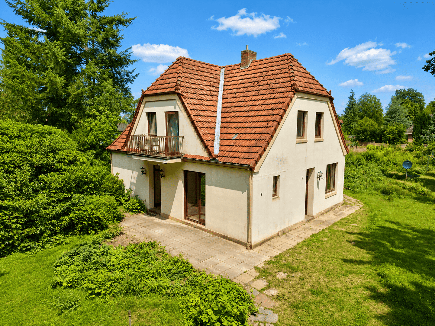 Herrschaftliche Villa im Dornröschenschlaf, 28816 Stuhr