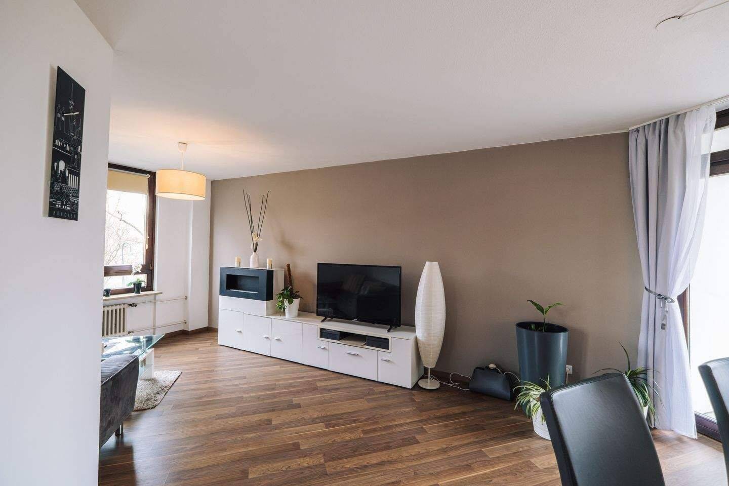 2-Zimmer-Wohnung möbliert mit besonderem Flair & guter Vermietbarkeit, 81369 München (Sendling Sendling-Westpark Thalk. Obersendl.-Forsten-Fürstenr.-Solln)